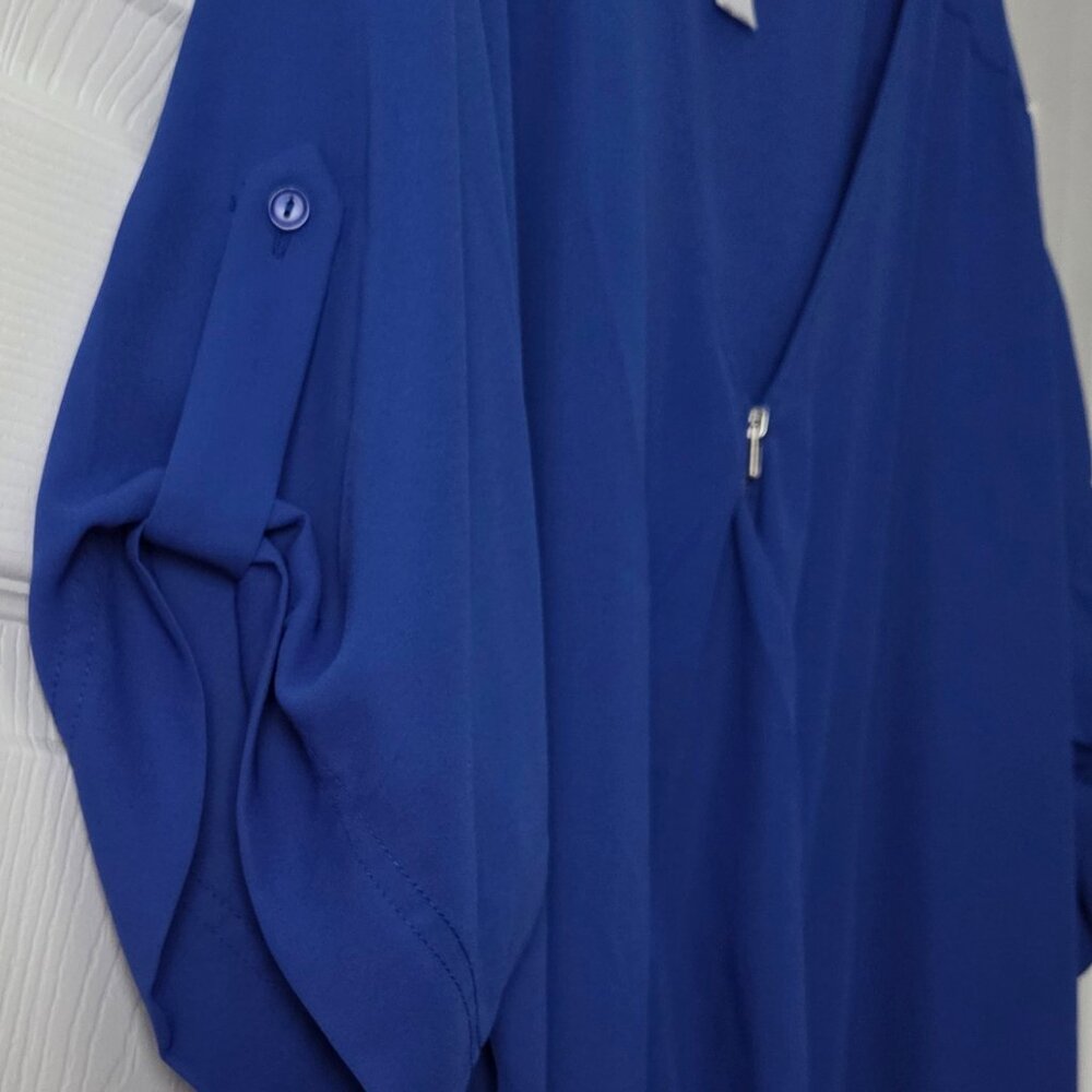 Venus  Sheer Top w/ Zippered Front & Button up sleeves. Size XL - Picture 5 of 8